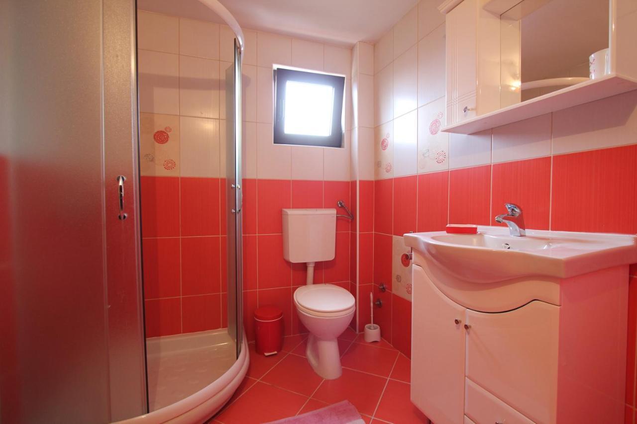 Apartmani Visnja ซลาตีบอร์ ภายนอก รูปภาพ
